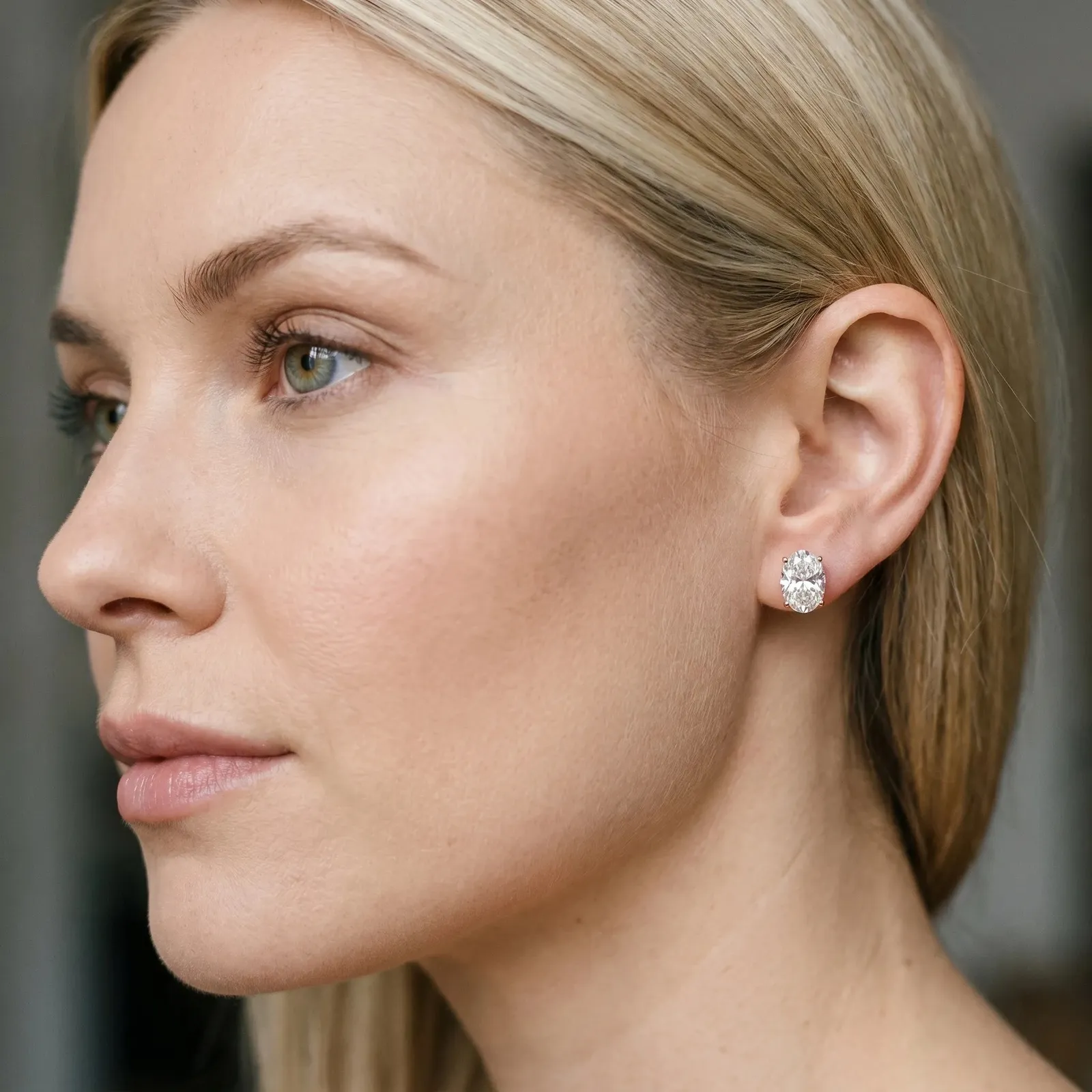Oval Cut Diamond Stud Earrings Rose gold